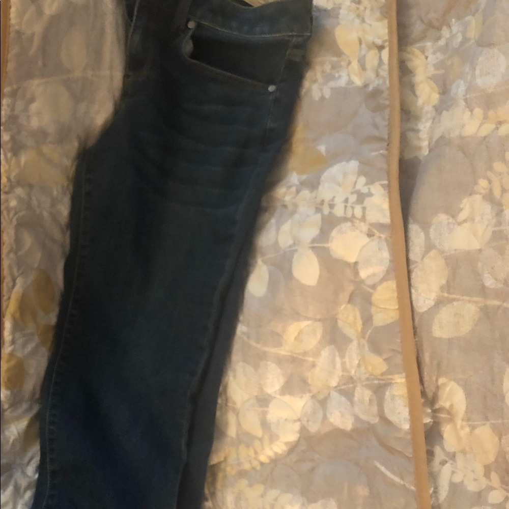 Capris - Picture 2 of 3